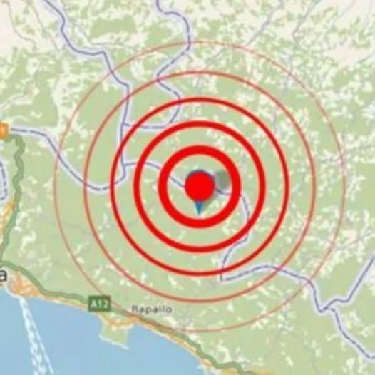 Italië, drievoudige aardbeving: direct erna…Meer…