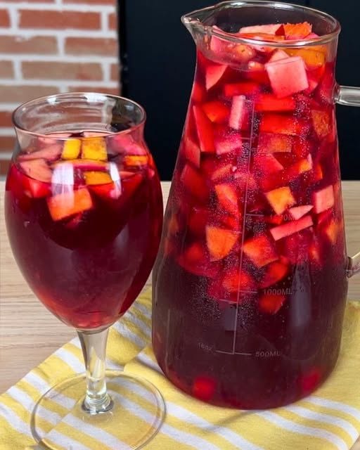 Zo maak je echte sangria: een verfrissend zomerdrankje