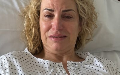 Antonella Clerici, Kanker: “Wees voorzichtig, alles begint met een b…Meer…”
