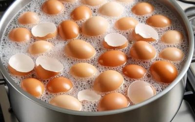 Gooi ze niet weg. Kook je eierschalen en neem afscheid van… Meer weergeven