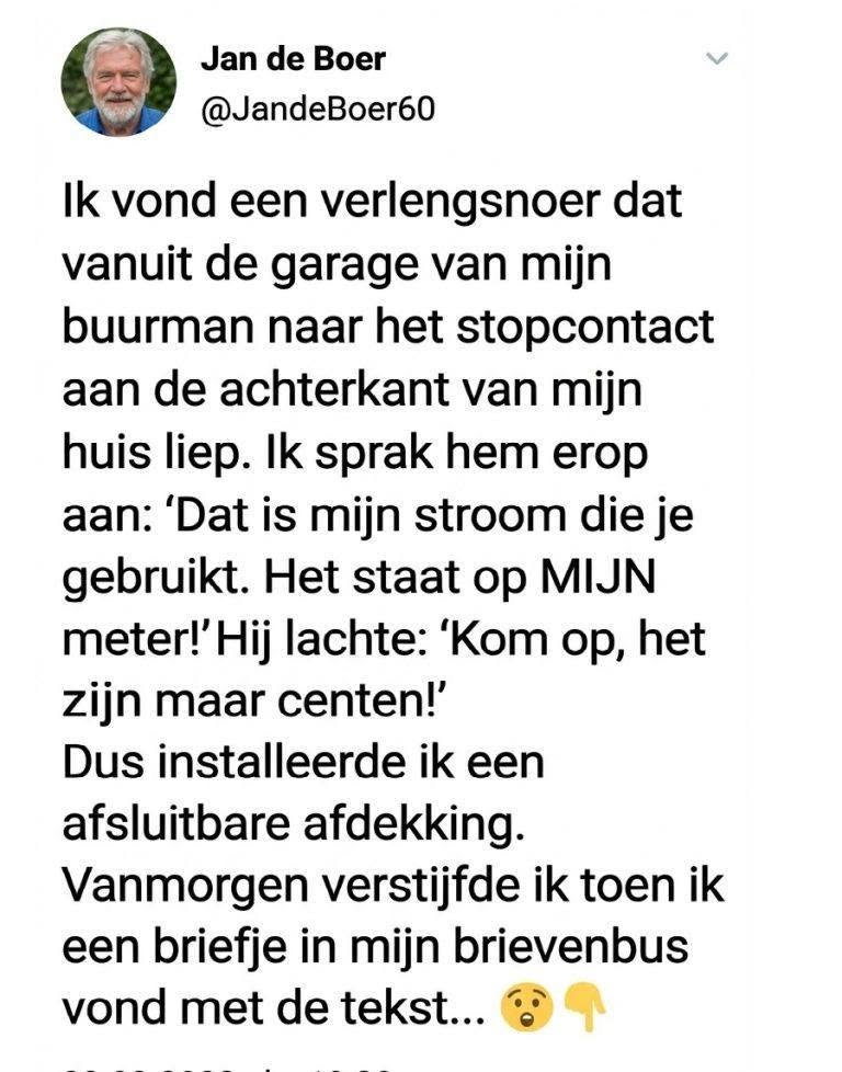 Vorige week ging ik mijn achtertuin in in de hoop op een rustig moment, en spontaan iets vreemds op.