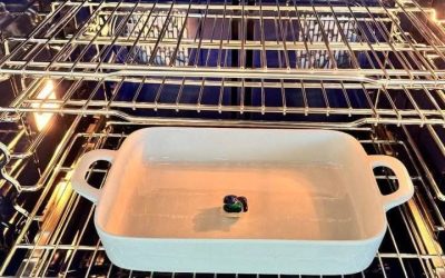 Hier is oma’s eenvoudige truc om een ​​oven schoon te maken – je hebt maar 3 ingrediënten nodig!
