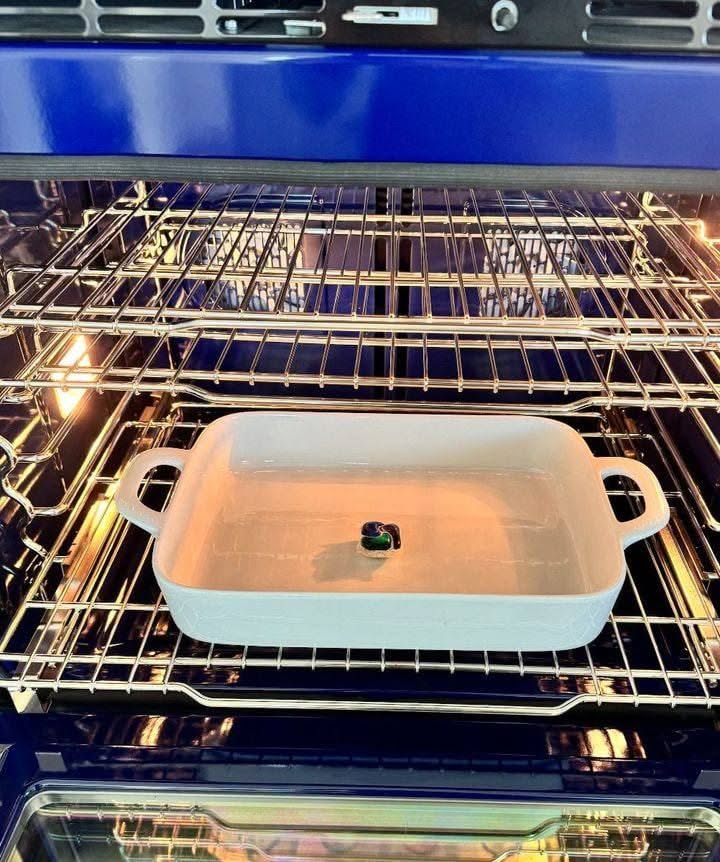 Hier is oma’s eenvoudige truc om een ​​oven schoon te maken – je hebt maar 3 ingrediënten nodig!