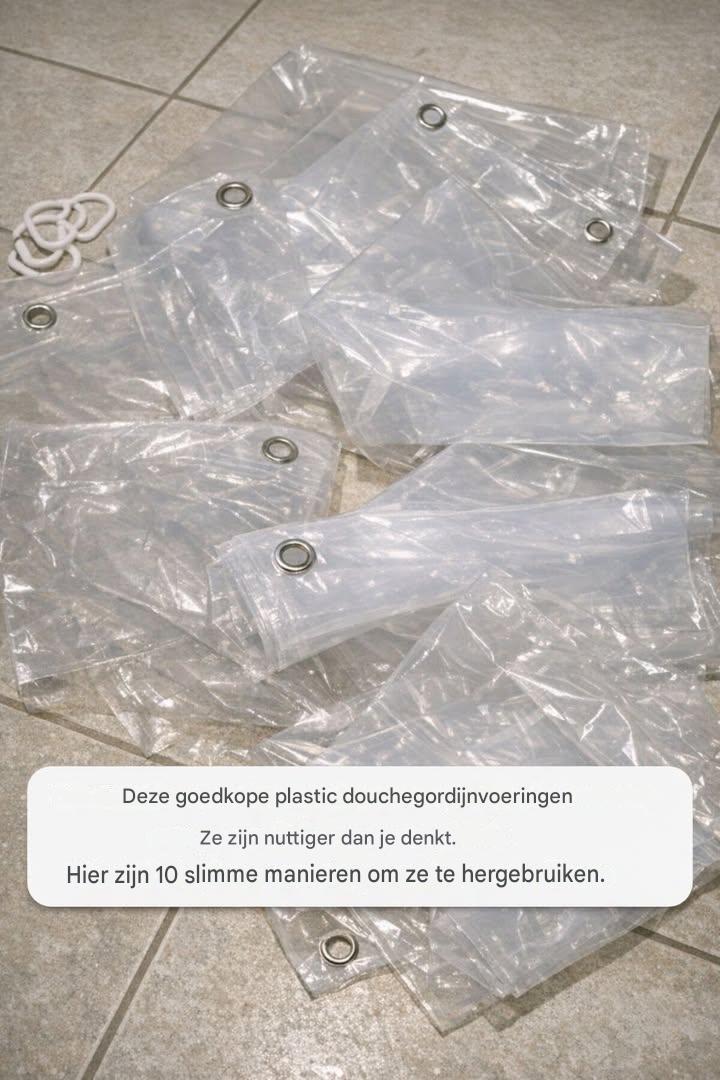 Die goedkope plastic douchegordijnvoeringen zijn nuttiger dan je denkt. Hier zijn 10 slimme manieren om ze te hergebruiken.